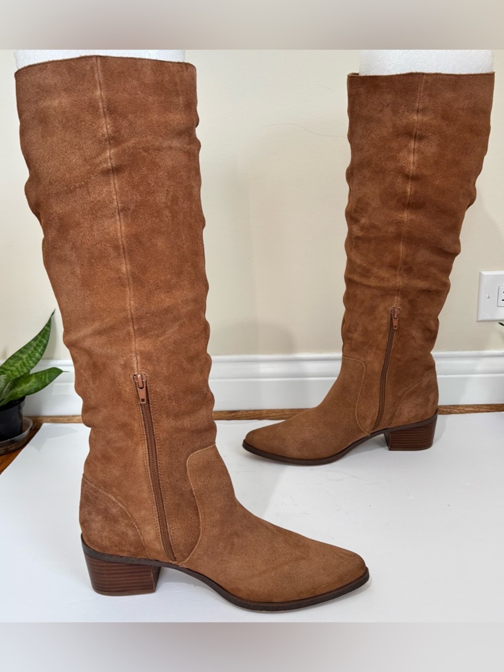 Steve Madden Holly tan suede leather knee high block heel pointed toe boots 10M - Picture 3 of 16